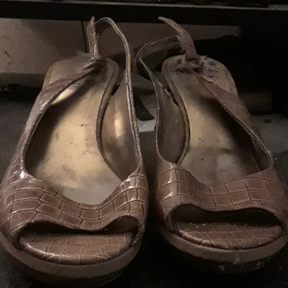 High heels shoes